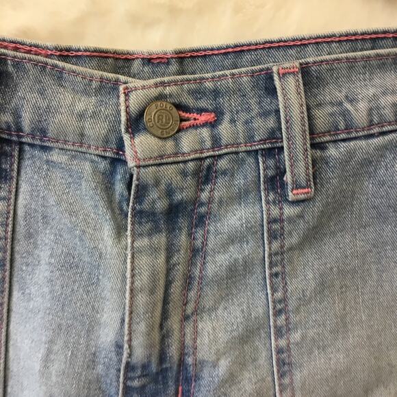 Polo Jeans Co. Light Washed Short Jeans - Picture 3 of 11